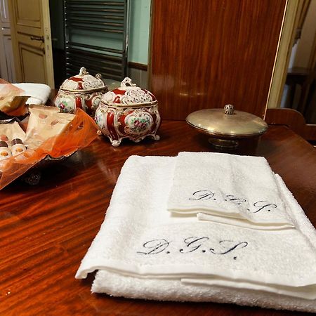 Donna Guia Suite Palermo Zewnętrze zdjęcie