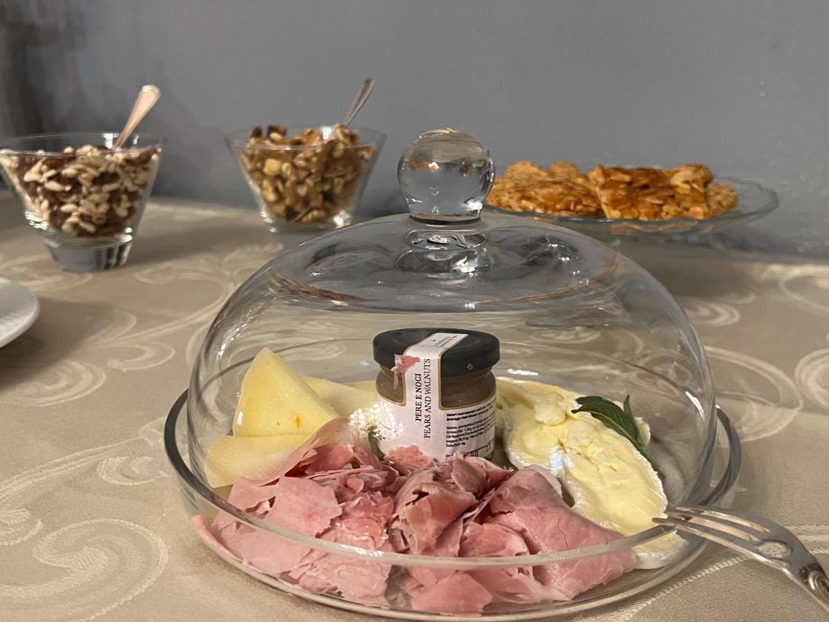 Donna Guia Suite Palermo Zewnętrze zdjęcie