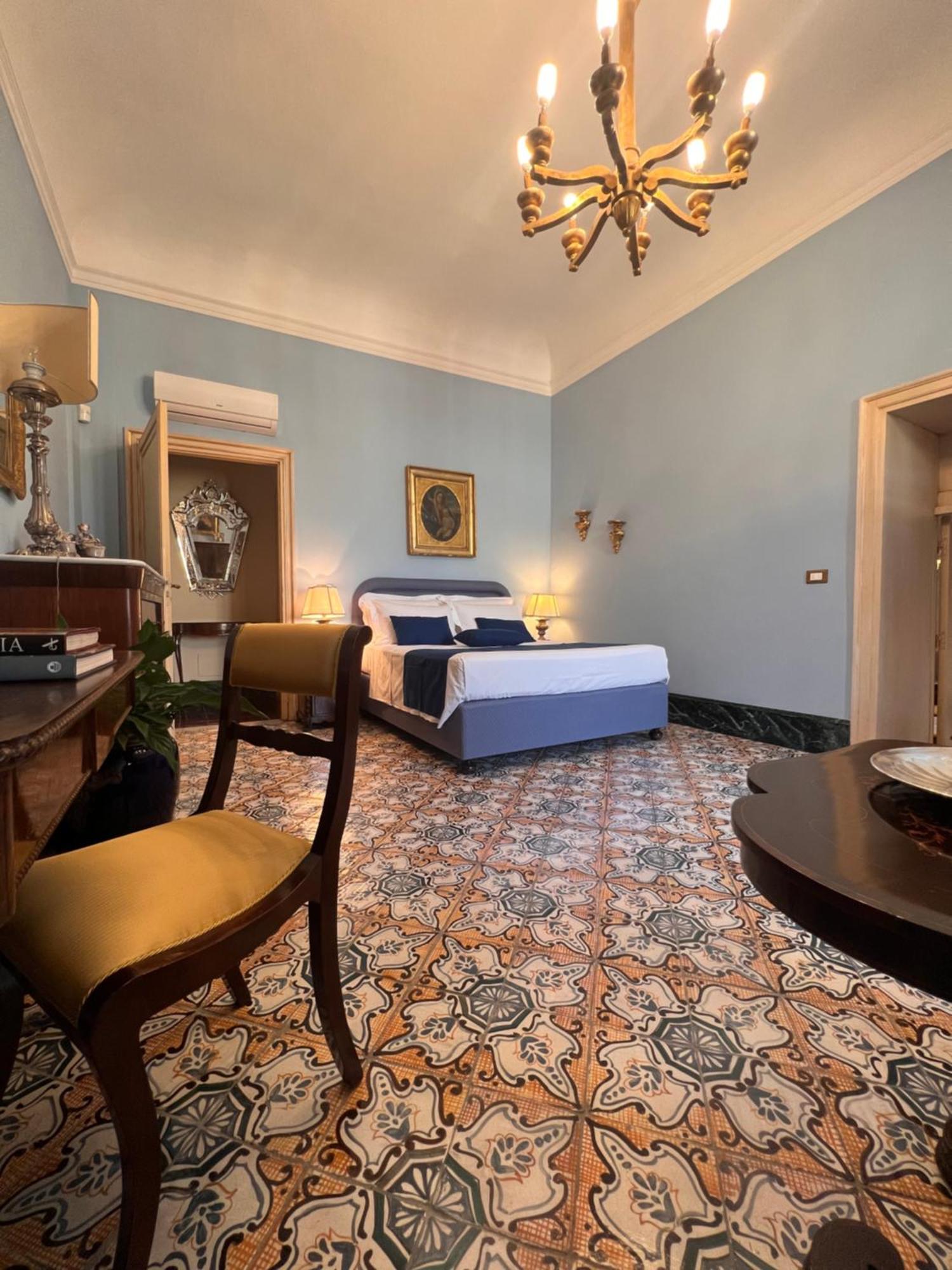 Donna Guia Suite Palermo Zewnętrze zdjęcie